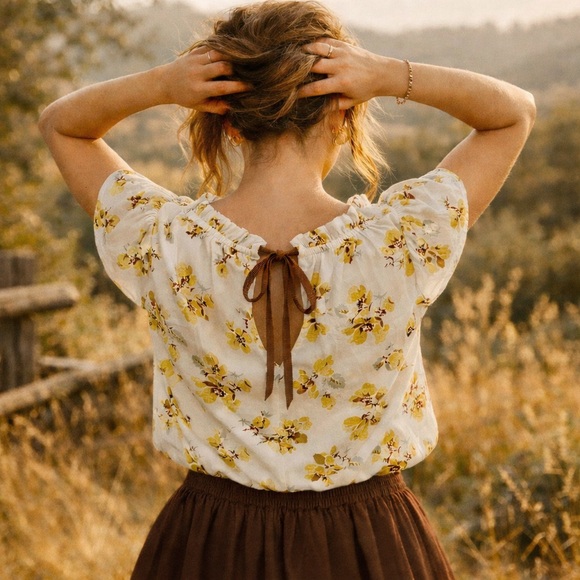 Doen Tops - NWT: Doen Gold Frolicking Floral Silk Blend Blouse Size M